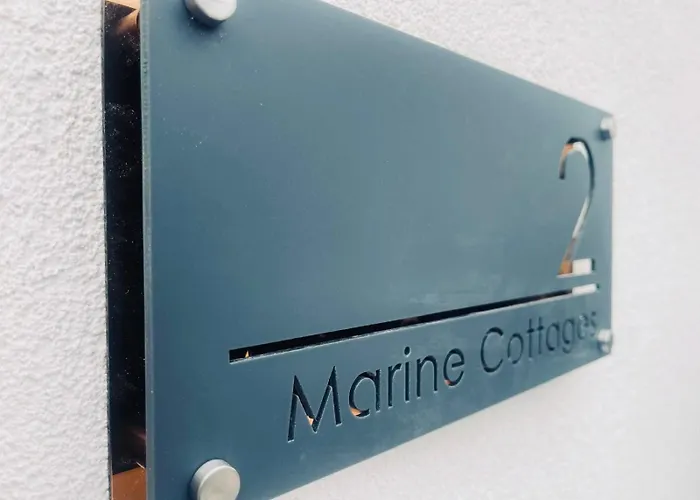 Marine Cottage 2 - With Private Hot Tub